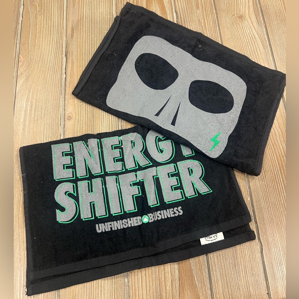 (2) Boston Celtics 2023 Rally Towel ECF TD Garden Game 7 “ENERGY SHIFTER”